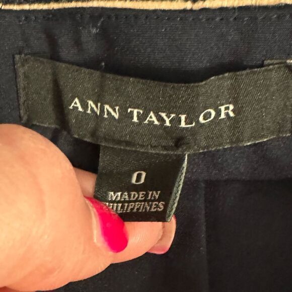 Ann Taylor Skirt Size 0 Striped Zipper Closure - Picture 3 of 4